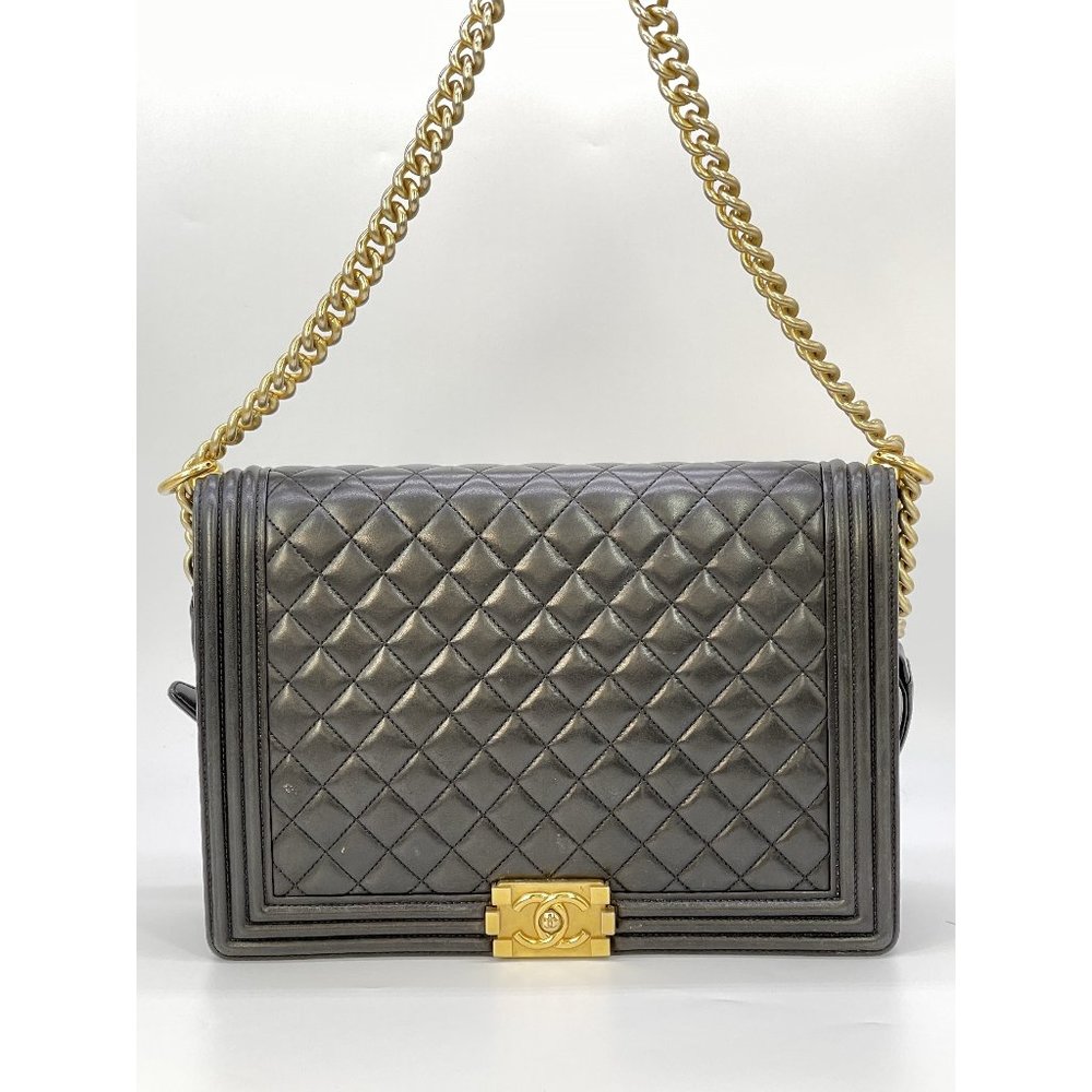 PRELOVED CHANEL Black Lambskin Large Boy Bag Gold Hardware 21394271 112521